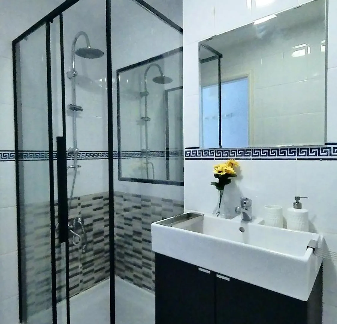 Apartamento Casa Familiar Para 8 Con Jardin, Bbq, Terraza, Piscina Y Playa Cerca Benalmádena